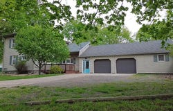 709 E Isham Street, Lyons, MI 48851