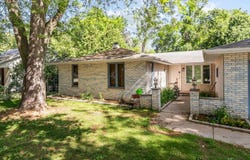 2458 WEST POINT Road, GREEN BAY, WI 54304-1443