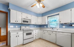 409 12th Avenue NW, Hampton, IA 50441