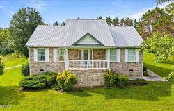 819 Island Ford Rd, Jacksboro, TN 37757