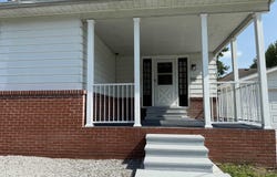 504 ALLEN Avenue, Marion, IL 62959