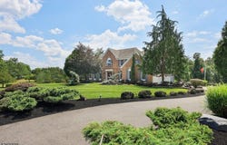 10 Christie Way, Branchburg Twp., NJ 08853-5003