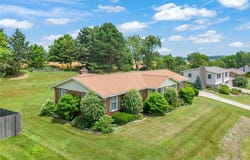 1133 SCENICREST STREET NW, UNIONTOWN, OH 44685
