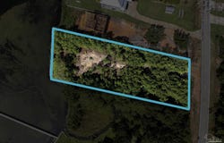 5275 Soundside Dr, Gulf Breeze, FL 32563