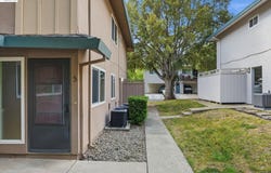 8185 Arroyo Dr, Pleasanton, CA 94588
