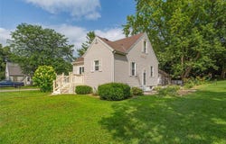 1020 Saint Jacob Avenue, Albert Lea, MN 56007