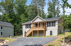827 PANTHER DR., WINCHESTER, VA 22602