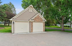 7290 Penny Hill Road, Eden Prairie, MN 55346