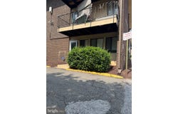 3904 STONE GATE Drive, SUITLAND, MD 20746