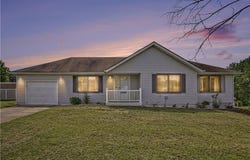 31455 Lyman Lane, Excelsior Springs, MO 64024