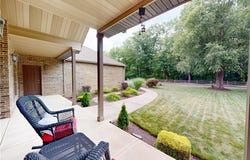 5900 Valley Parkway, North Royalton, OH 44133
