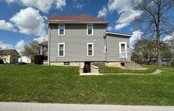 537 Dale Ave, Willard, OH 44890
