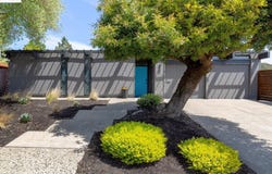 8156 Coach Dr, Oakland, CA 94605