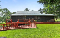 239 THE WOODS ROAD, HEDGESVILLE, WV 25427