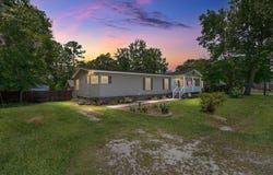 215 Hines Drive, Bonneau, SC 29431