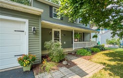 1564 Hayride Drive, Farmington, NY 14425