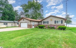 2325 Royal Lane, Hale, MI 48739-8803