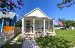 1105 Dr Martin Luther King Jr Dr, Pensacola, FL 32503