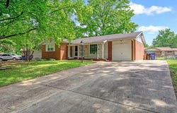 2810 Devonshire Drive, Florissant, MO 63033