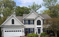 121 GLENCOE CT, NEWARK, DE 19702