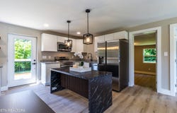 505 Foust Carney Rd, Powell, TN 37849