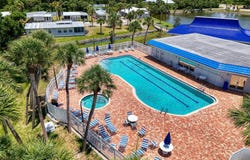 621 GLORIOSA DRIVE, VENICE, FL 34293