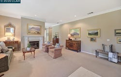 1706 Comstock Dr, Walnut Creek, CA 94595