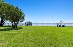 1301 Oak Hills Dr, Kemp, TX 75143