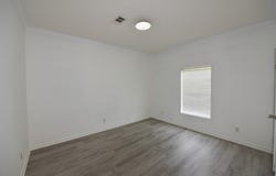 105 Glenn Forest Dr, Hodges, SC 29653