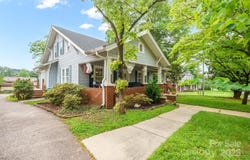 153 S Center Street, Taylorsville, NC 28681