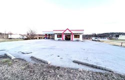 500 S 2nd Street, Ellington, MO 63638