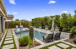 2933 E DALEY Lane, Phoenix, AZ 85050