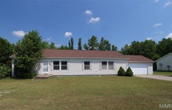 321 Sunset Drive, Sparta, IL 62286