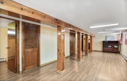 98 Houston St, Newark City, NJ 07105-5623