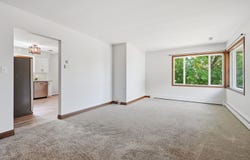 3020 Lindale Street, Dubuque, IA 52001