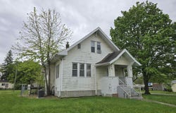 1201 E Noleman, Centralia, IL 62801