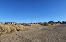801 Mimosa Road, Adelanto, CA 92301