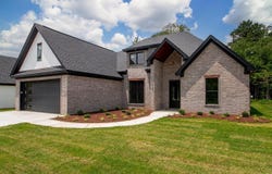 6185 Creekwater, Bryant, AR 72002