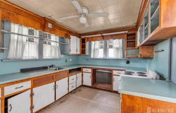 8 Church Street, Middletown, NJ 07748