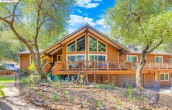 8733 Fraguero Rd, Sonora, CA 95370