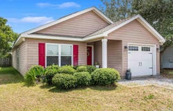 112 Kaelyn Ln, Port St Joe, FL 32456