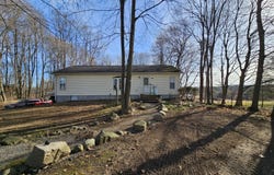 7381 Lansing Avenue, Jackson, MI 49201