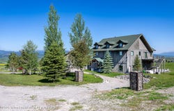 321 WESTERN SKY Drive, Etna, WY 83118