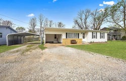 311 S Curtis Avenue, Pea Ridge, AR 72751
