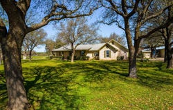 550 Timber Ridge Rd, Marble Falls, TX 78654