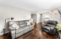 3 Cypress Dr, Carnegie, PA 15106