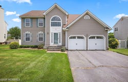 57 High Pointe Way, Matawan, NJ 07747