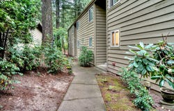 62 CERVANTES CIR, Lake Oswego, OR 97035