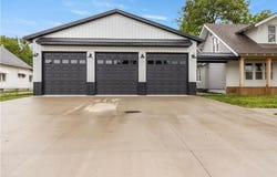 2505 Washington Avenue, Parsons, KS 67357