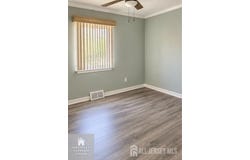 9 Plaza Court, Ewing, NJ 08628